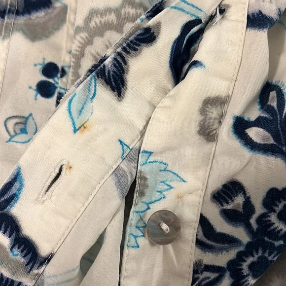 Lafayette 148 cotton button down shirt white blue gray floral print size 22 - Picture 10 of 10